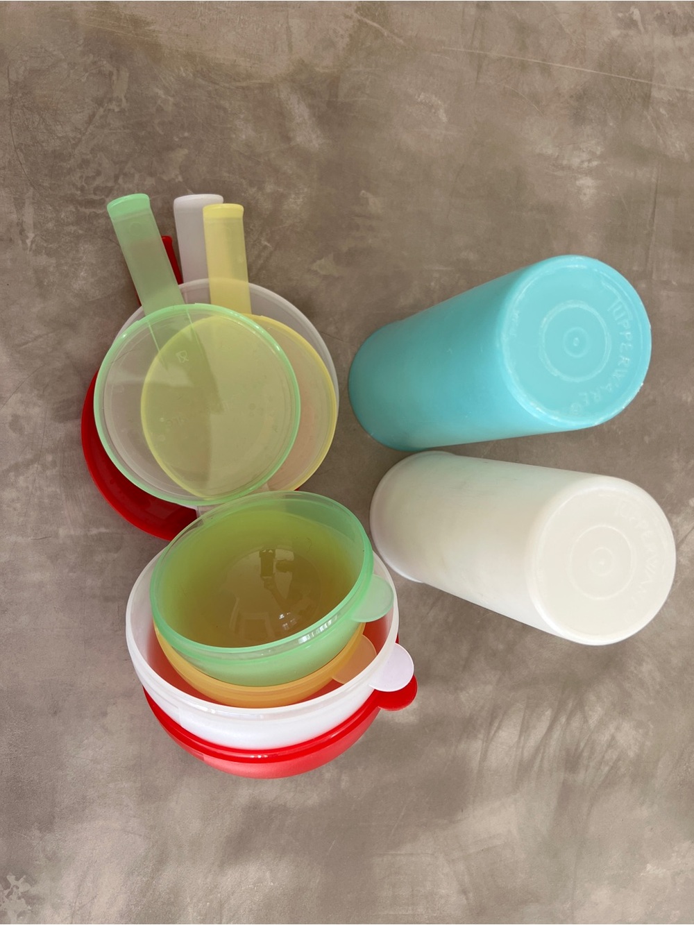 Tupperware Plastic storage Cups and Tumblers Set